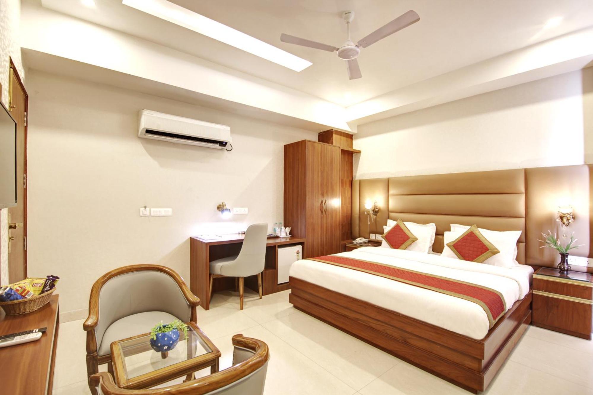 Marks Hotel & Banquet Noida Eksteriør billede