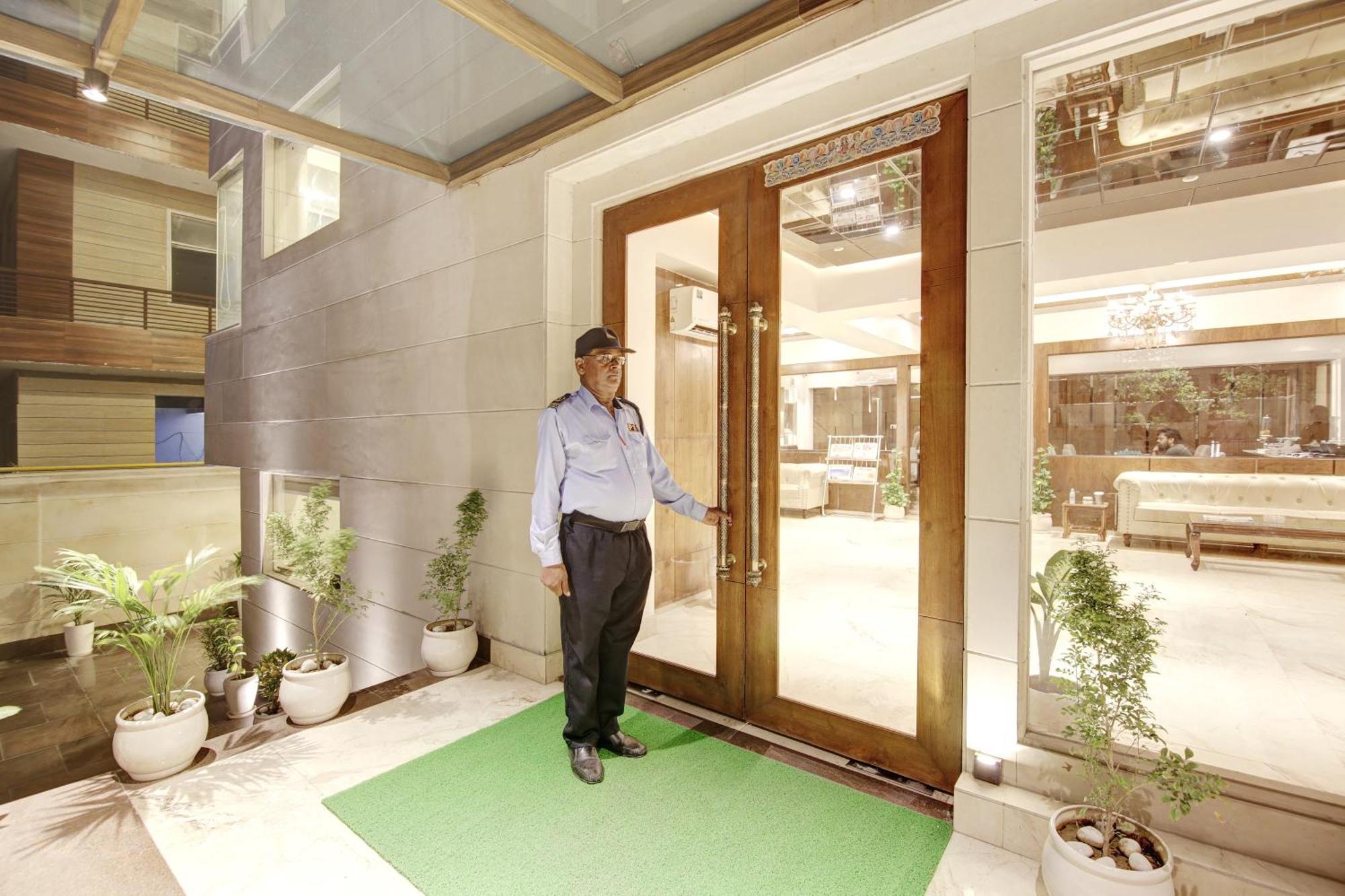 Marks Hotel & Banquet Noida Eksteriør billede