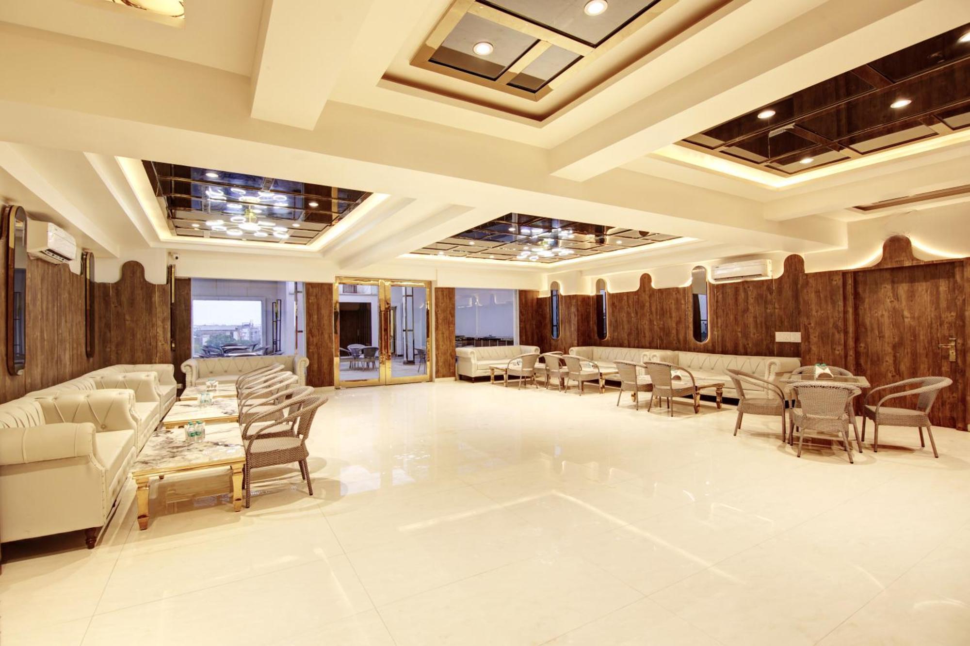Marks Hotel & Banquet Noida Eksteriør billede