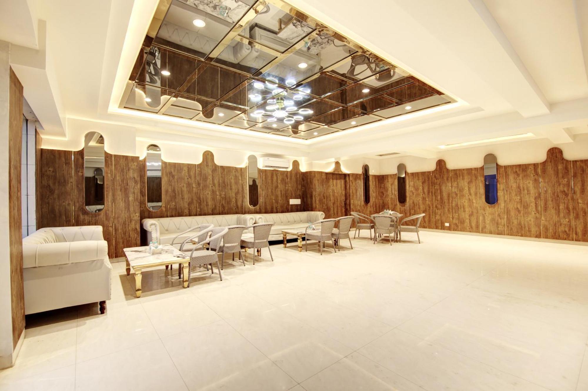 Marks Hotel & Banquet Noida Eksteriør billede